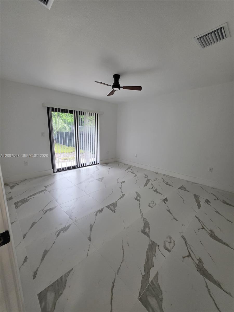 348 NW 8th St