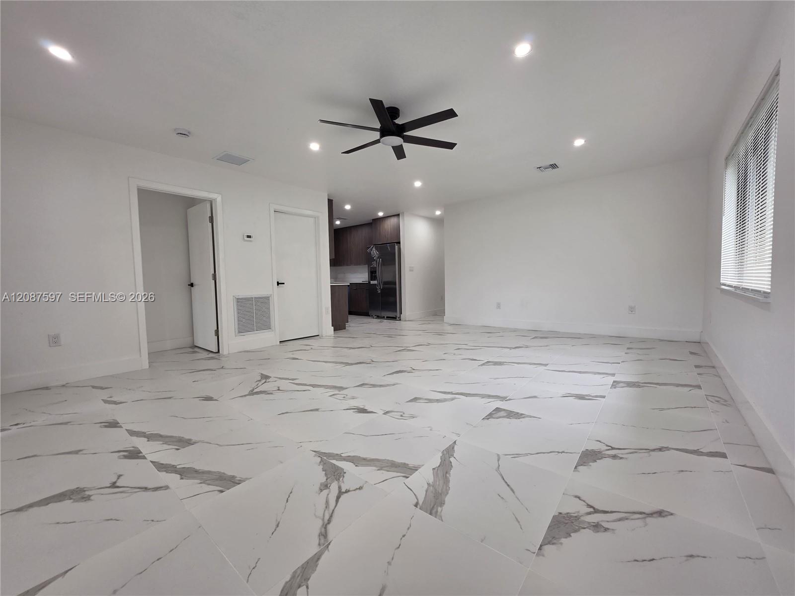 348 NW 8th St
