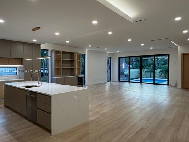 1724 NE 16th Ave