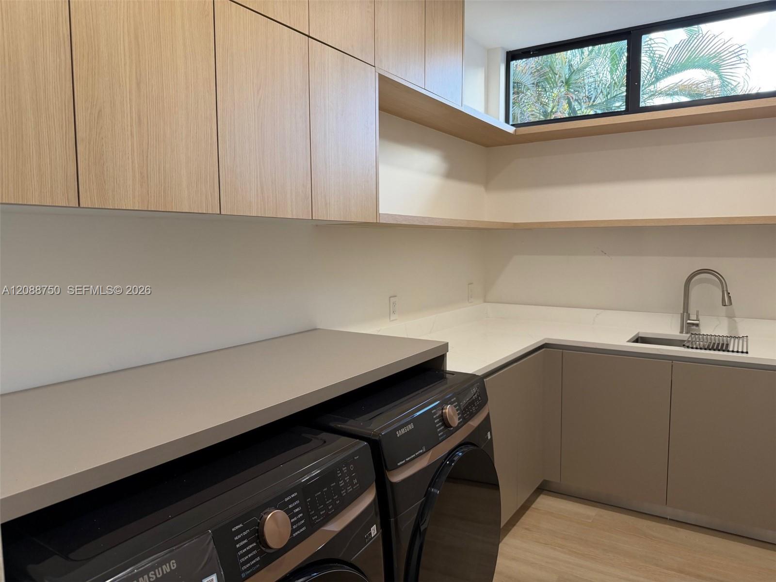 1724 NE 16th Ave