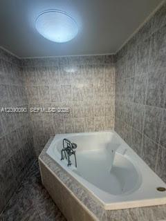 1770 NE 191st St # 1 Unit: 302-1