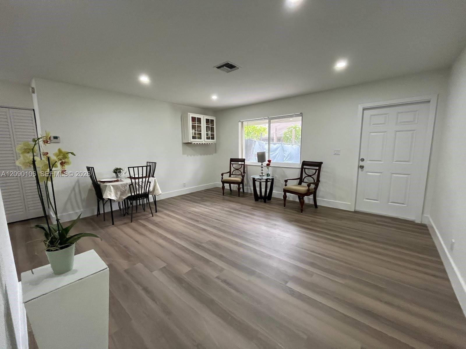5020 SW 26th Ave # 2 Unit: 1-2