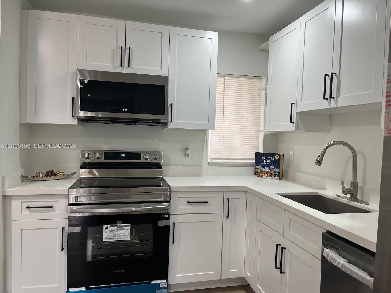 5020 SW 26th Ave # 2 Unit: 1-2