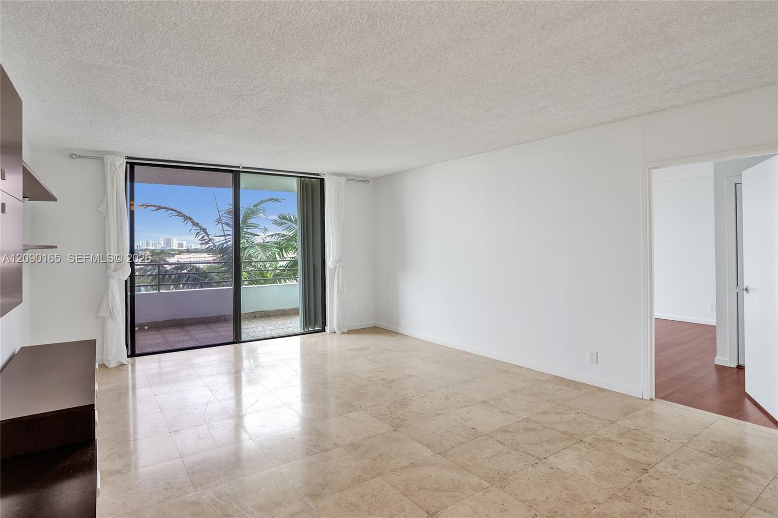500 Three Islands Blvd # 408