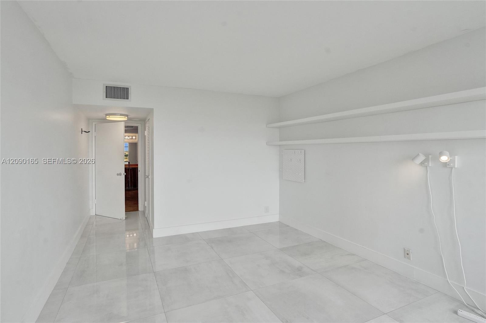 500 Three Islands Blvd # 408