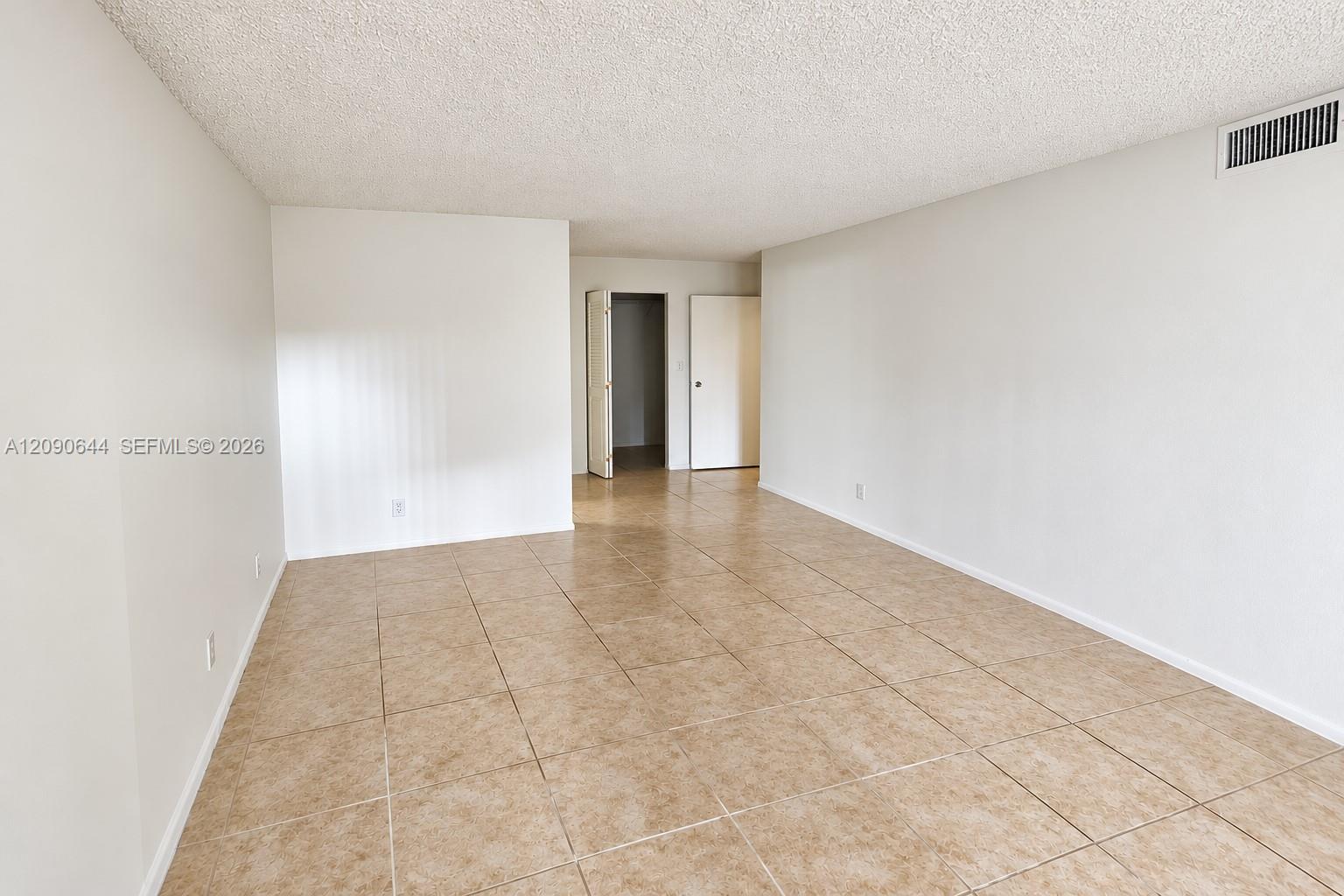 1000 Parkview Dr # 124