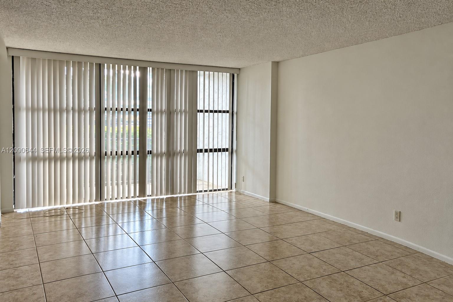 1000 Parkview Dr # 124