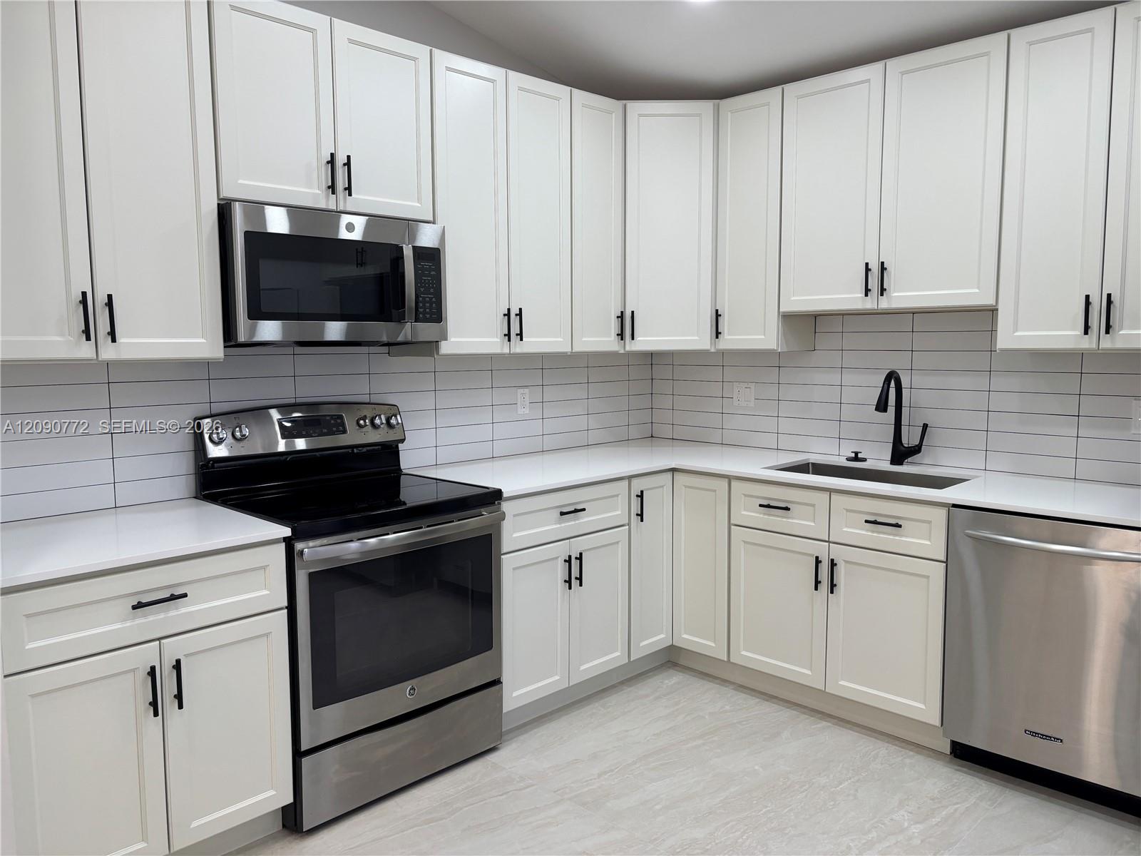505 Briarwood Cir # 59 Unit: 2-59