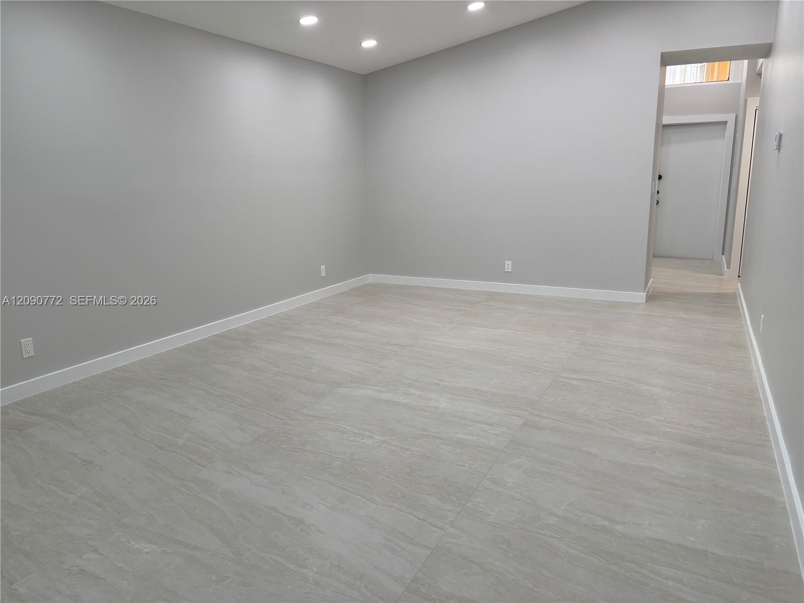 505 Briarwood Cir # 59 Unit: 2-59