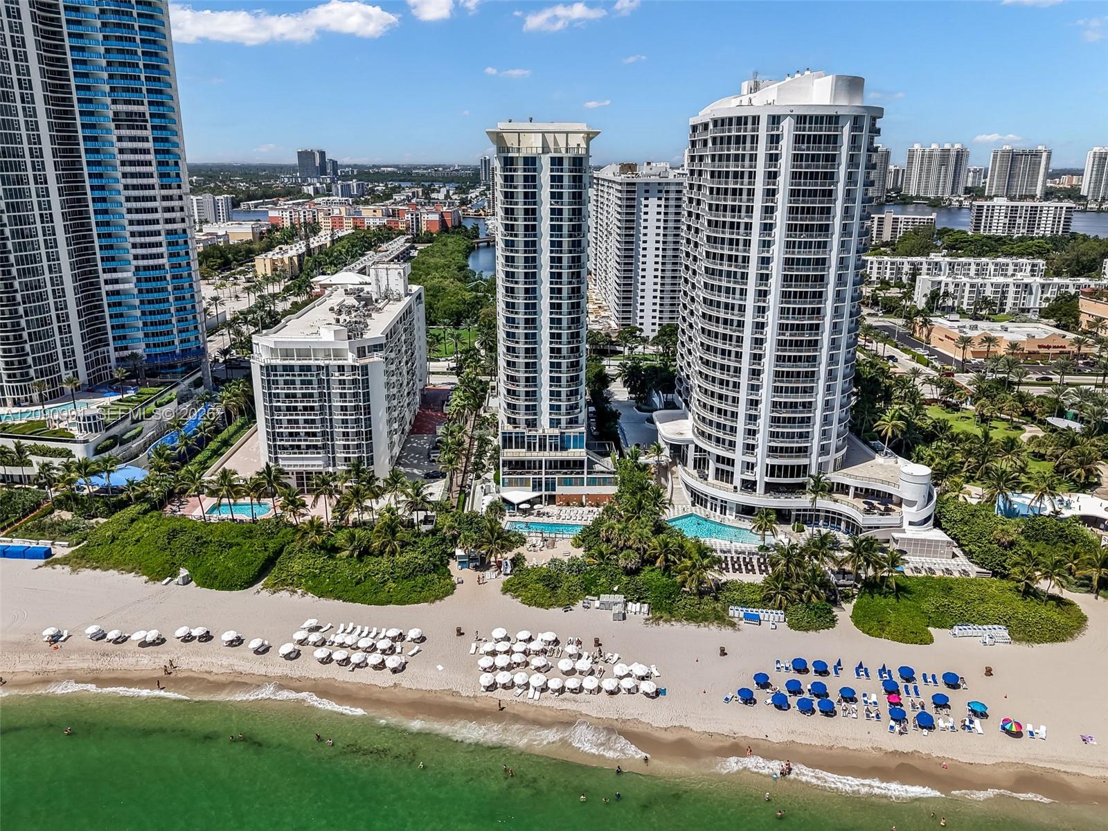 17375 Collins Ave # 2305