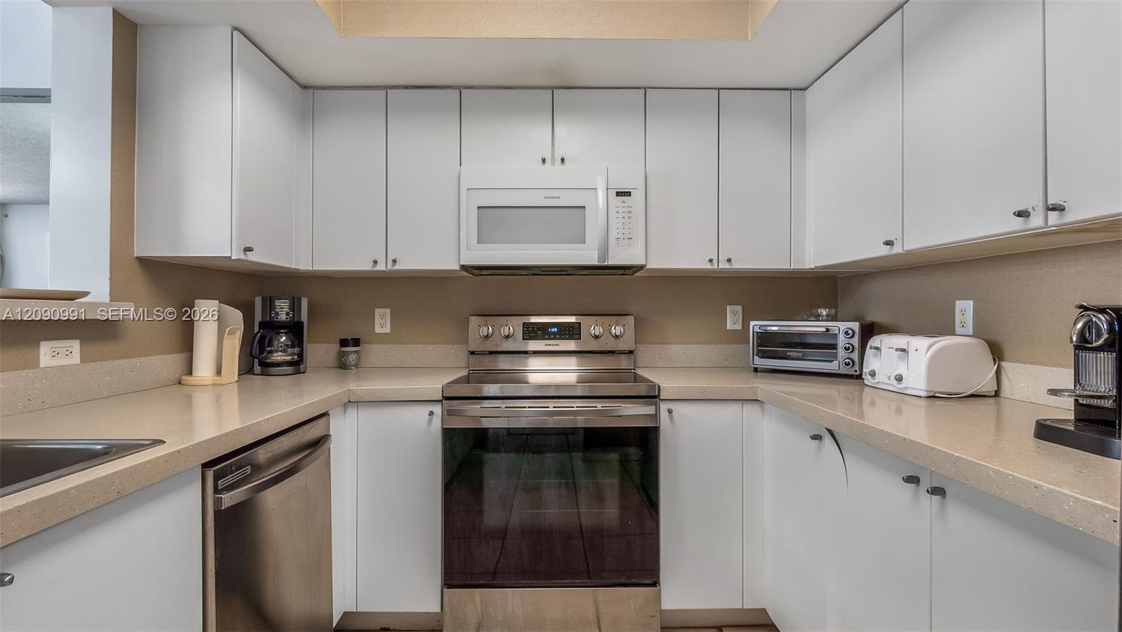 17375 Collins Ave # 2305
