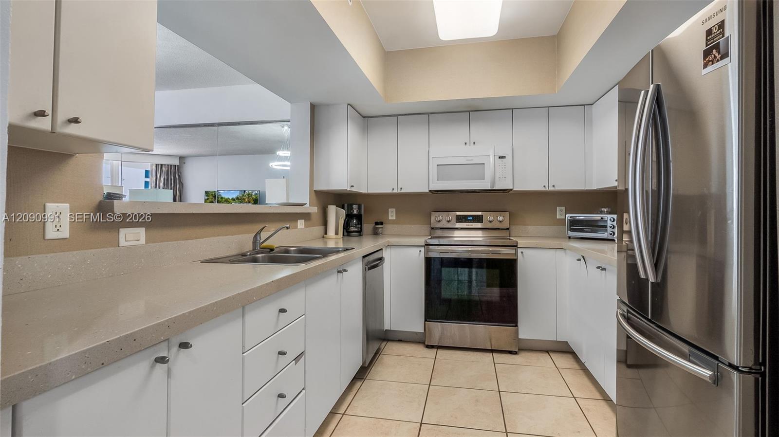 17375 Collins Ave # 2305
