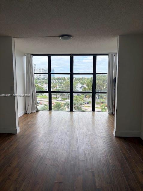 1000 Parkview Dr # 605