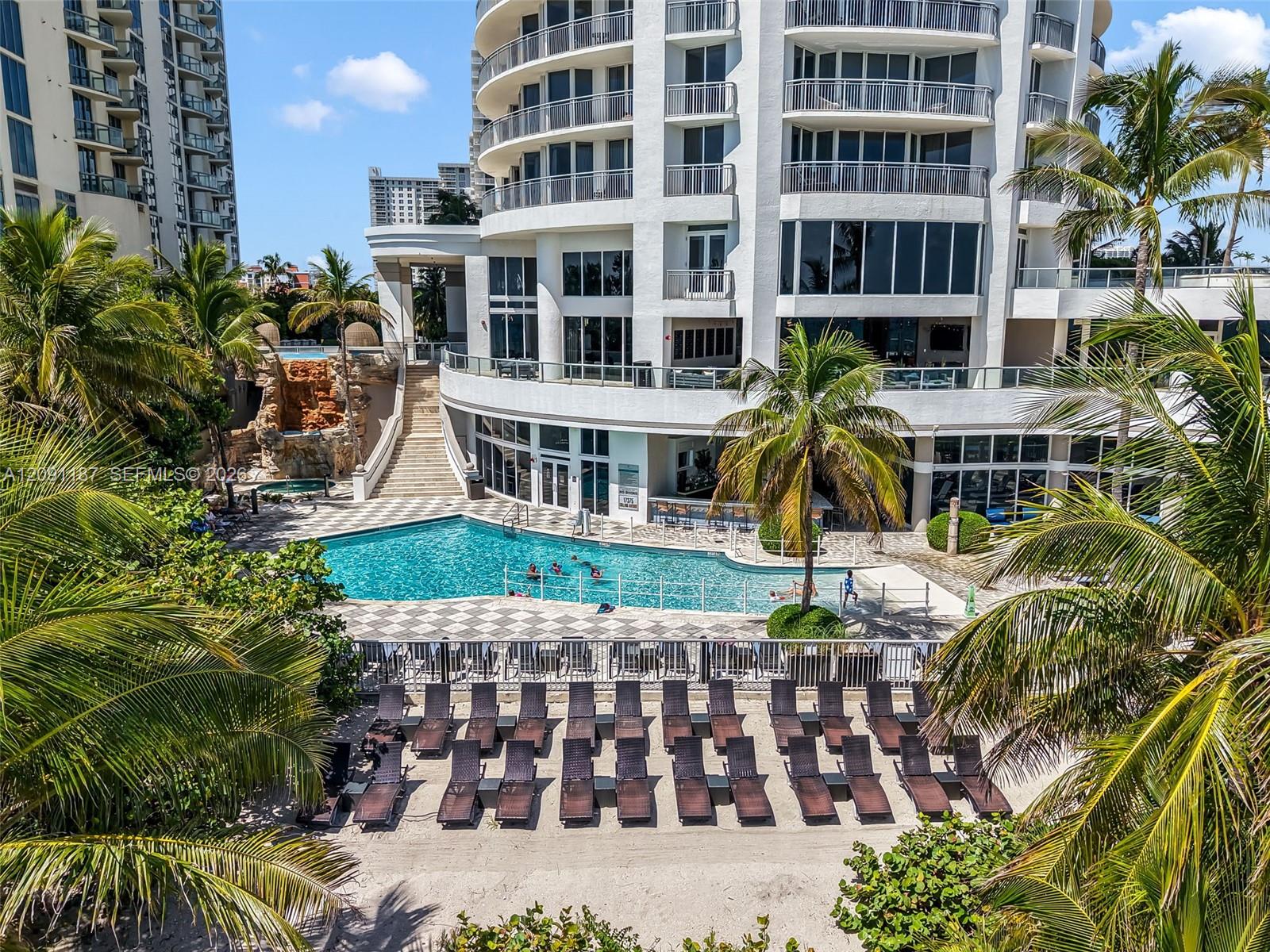 17375 Collins Ave # 1404