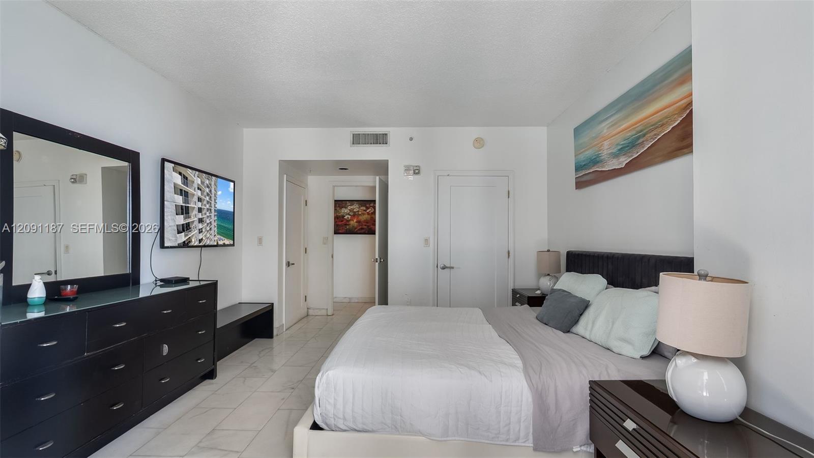 17375 Collins Ave # 1404