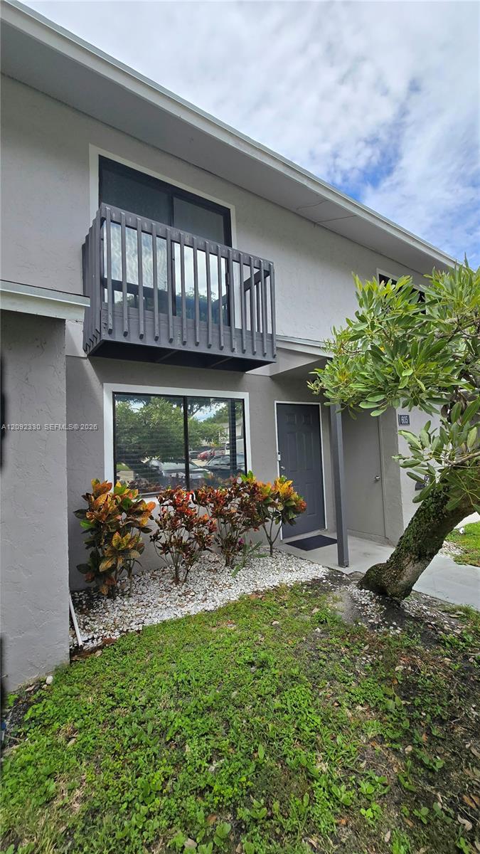 605 Riverside Dr