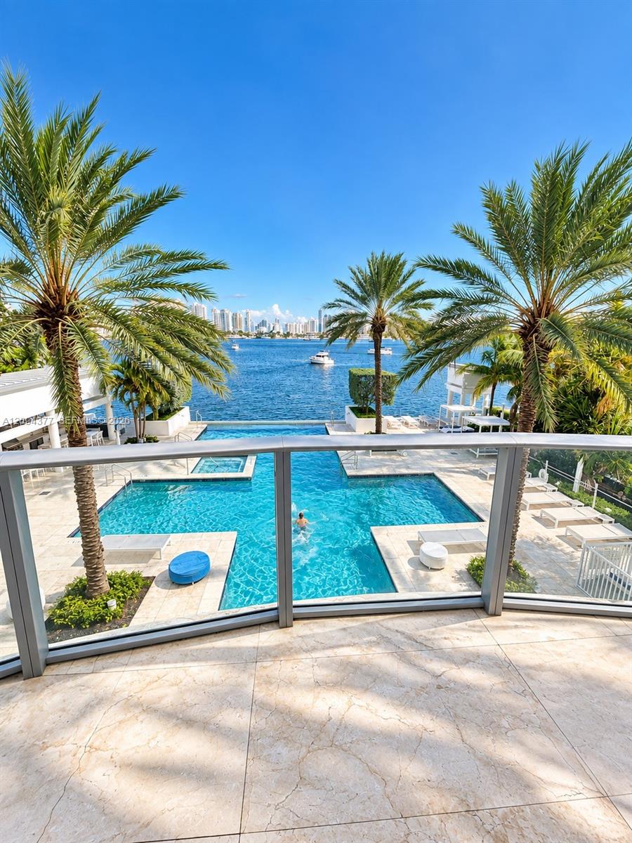 17301 Biscayne Blvd # 211