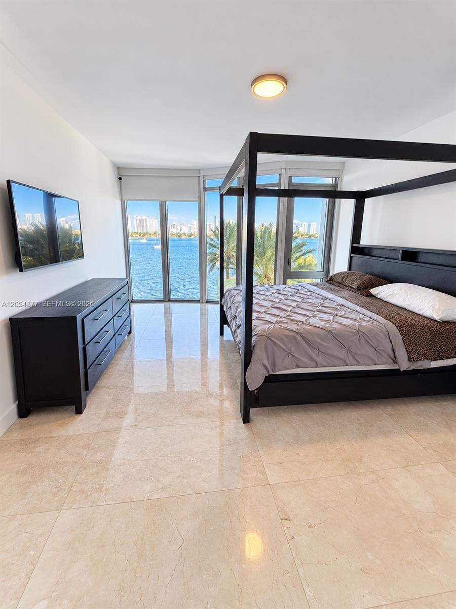 17301 Biscayne Blvd # 211