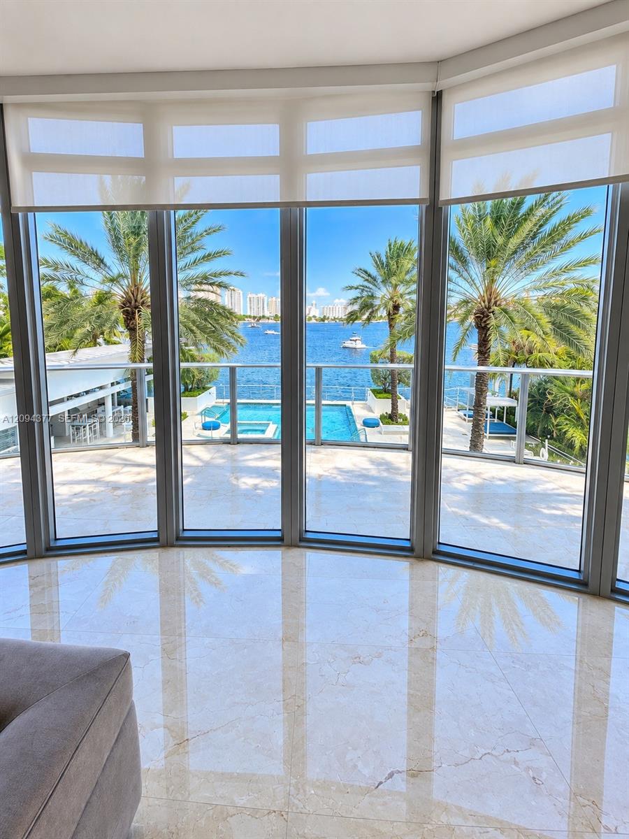 17301 Biscayne Blvd # 211