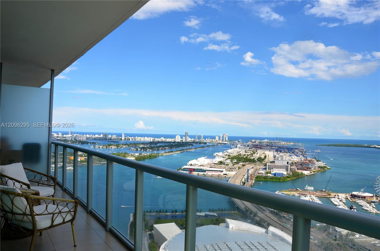888 Biscayne Blvd # 4701