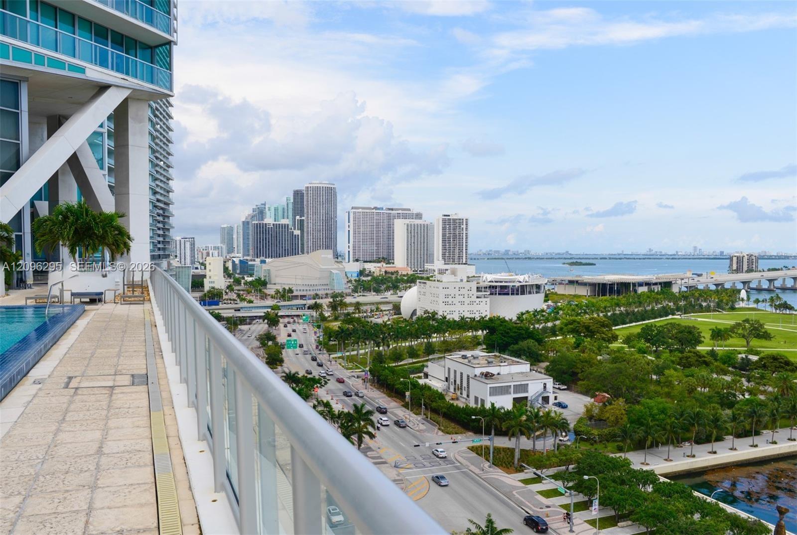 888 Biscayne Blvd # 4701