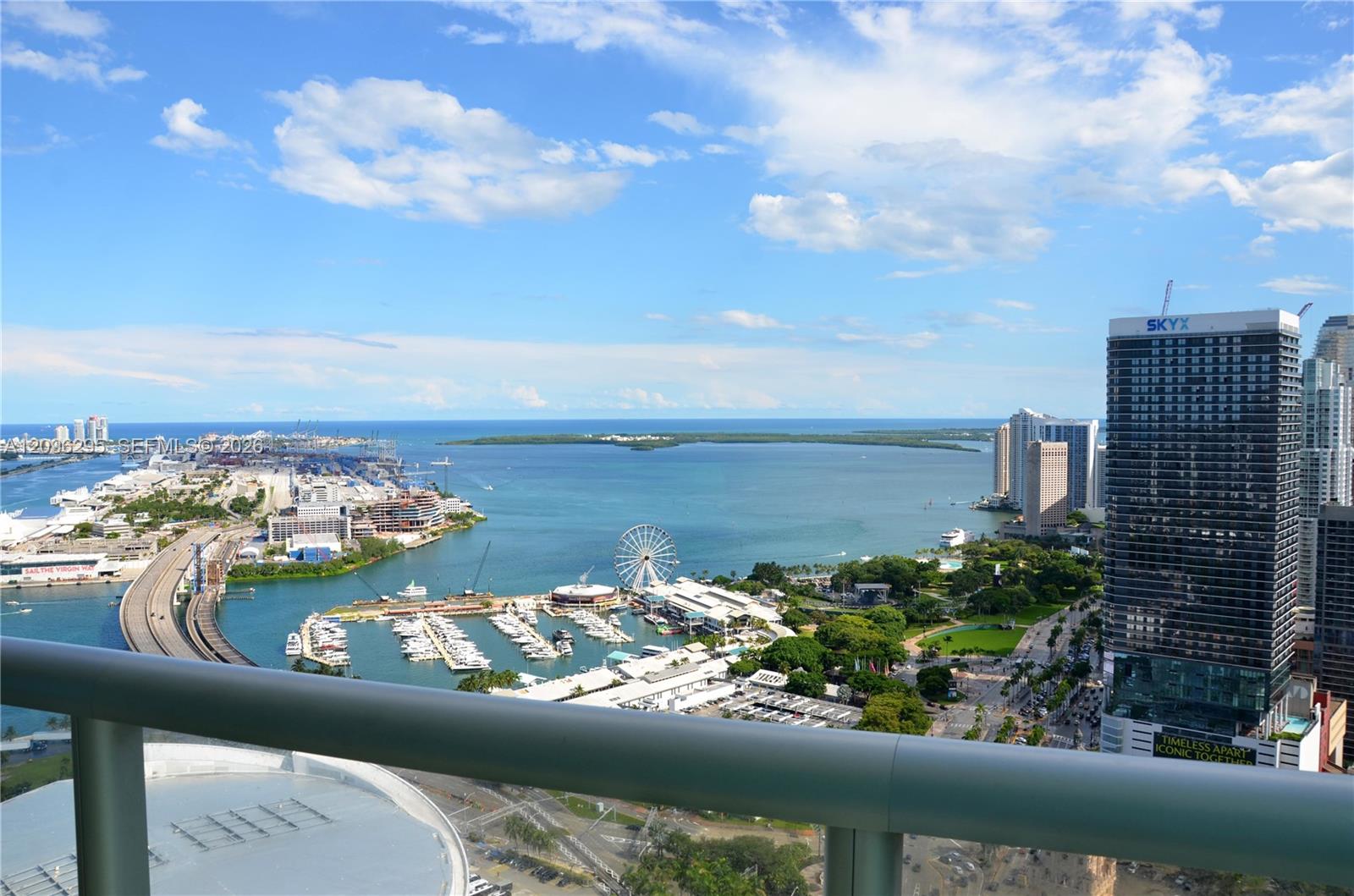 888 Biscayne Blvd # 4701