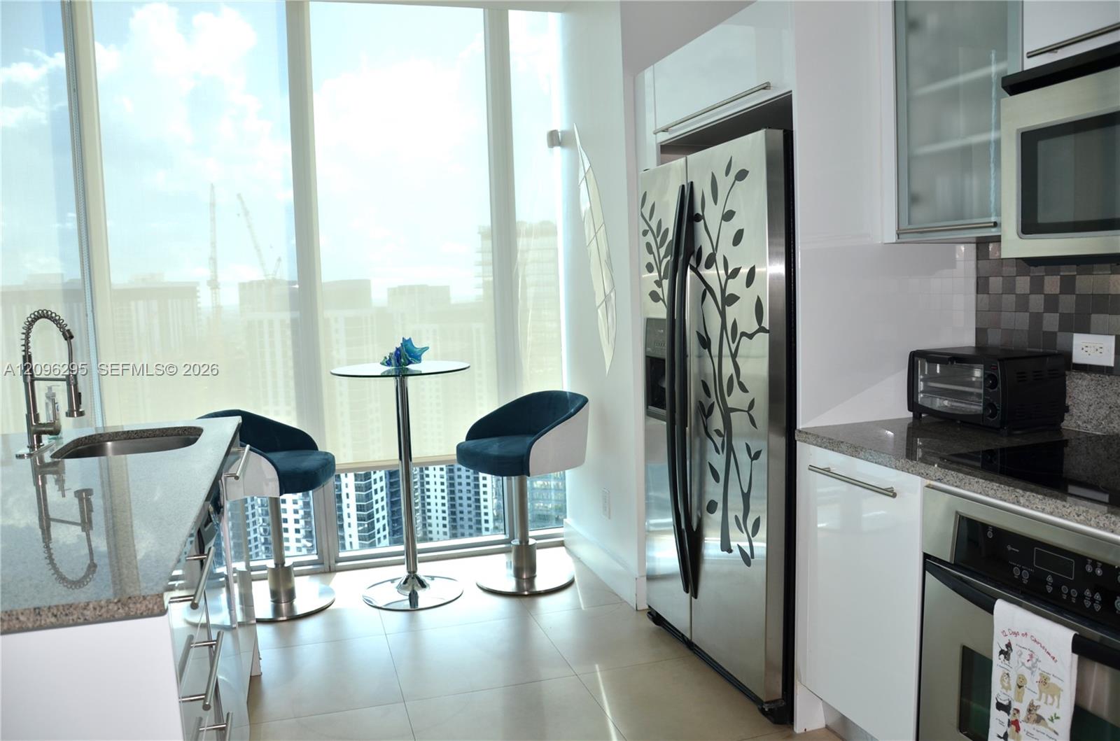 888 Biscayne Blvd # 4701