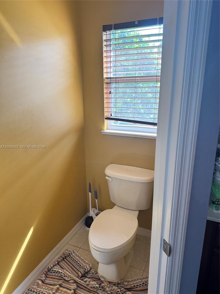 1058 SW Calmar Ave, Port St. Lucie