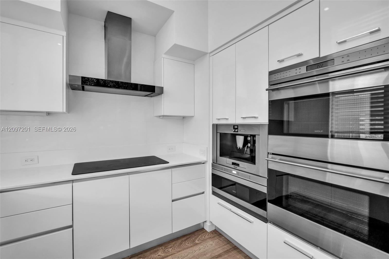 9501 Collins Ave # 1