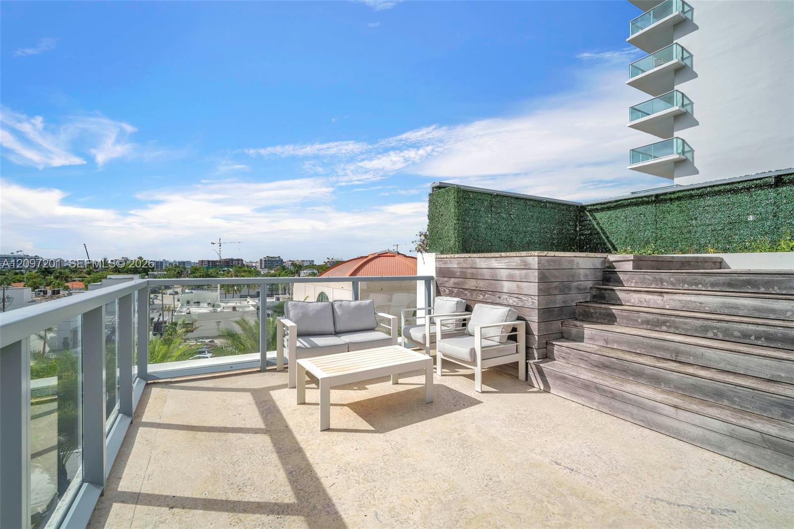 9501 Collins Ave # 1