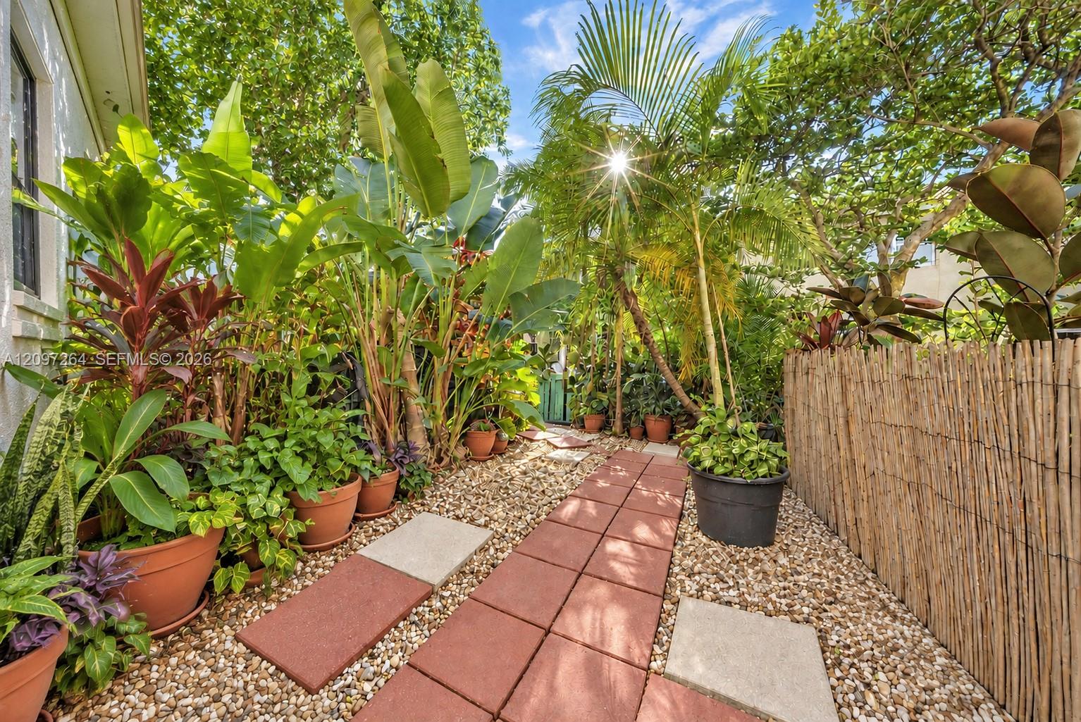 716 SW 122nd Ave