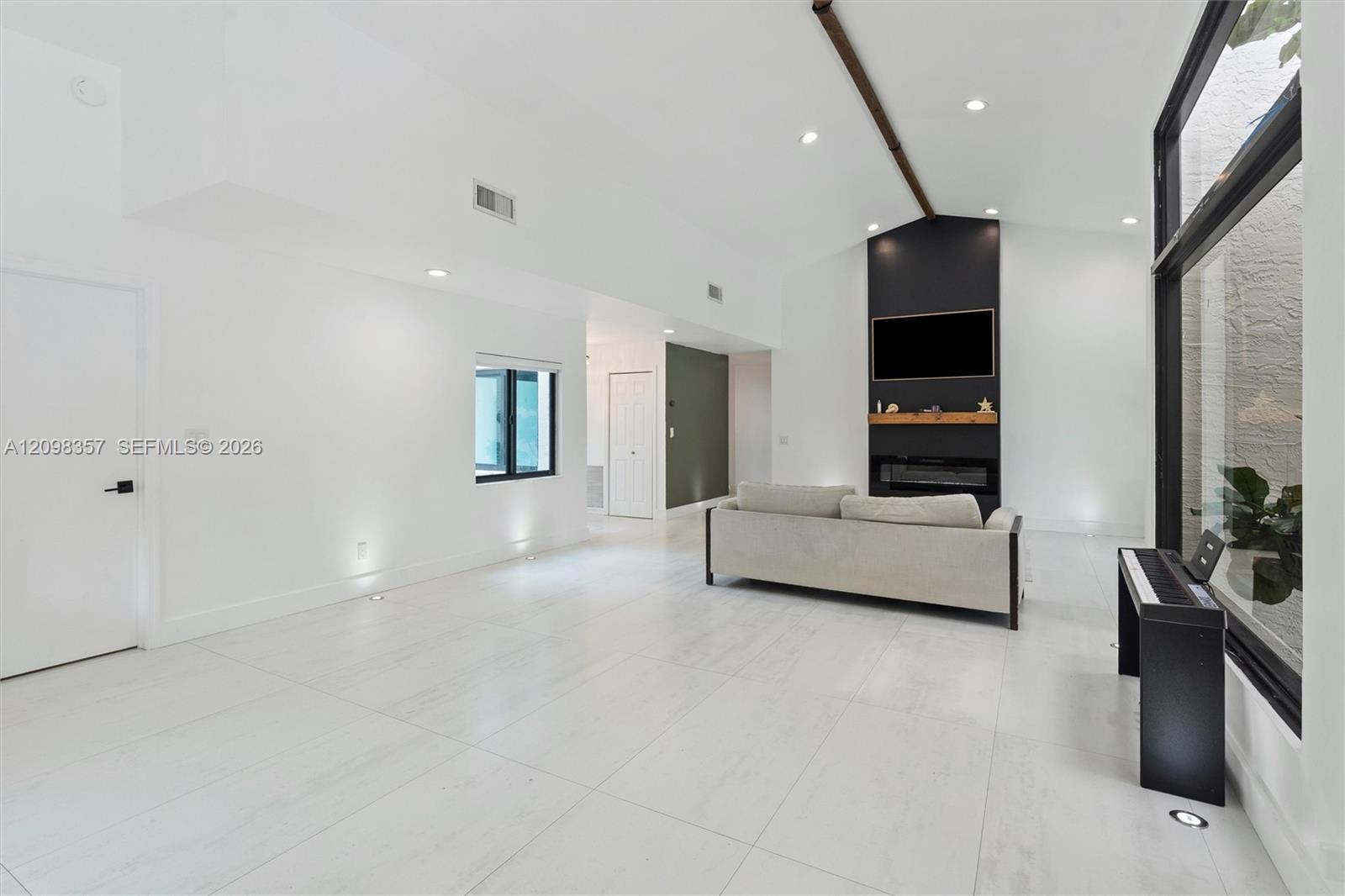 11020 NW 5th Ct