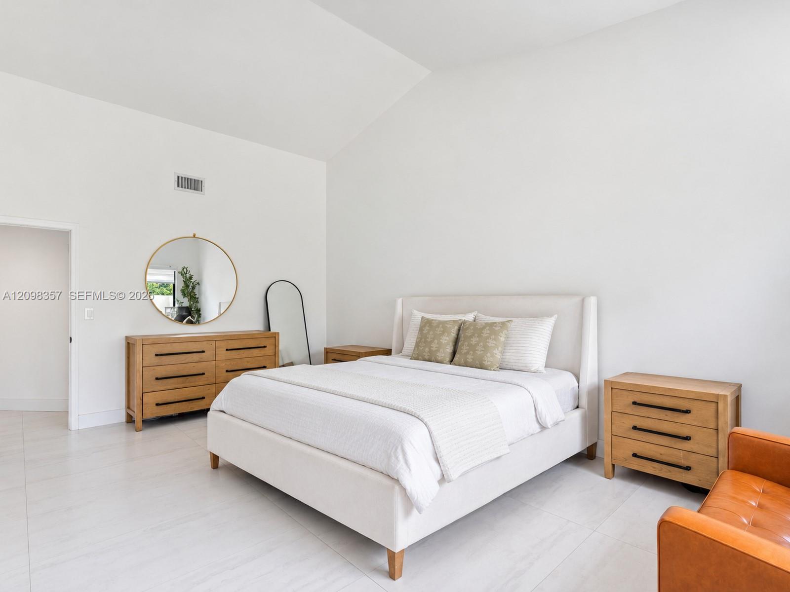 11020 NW 5th Ct