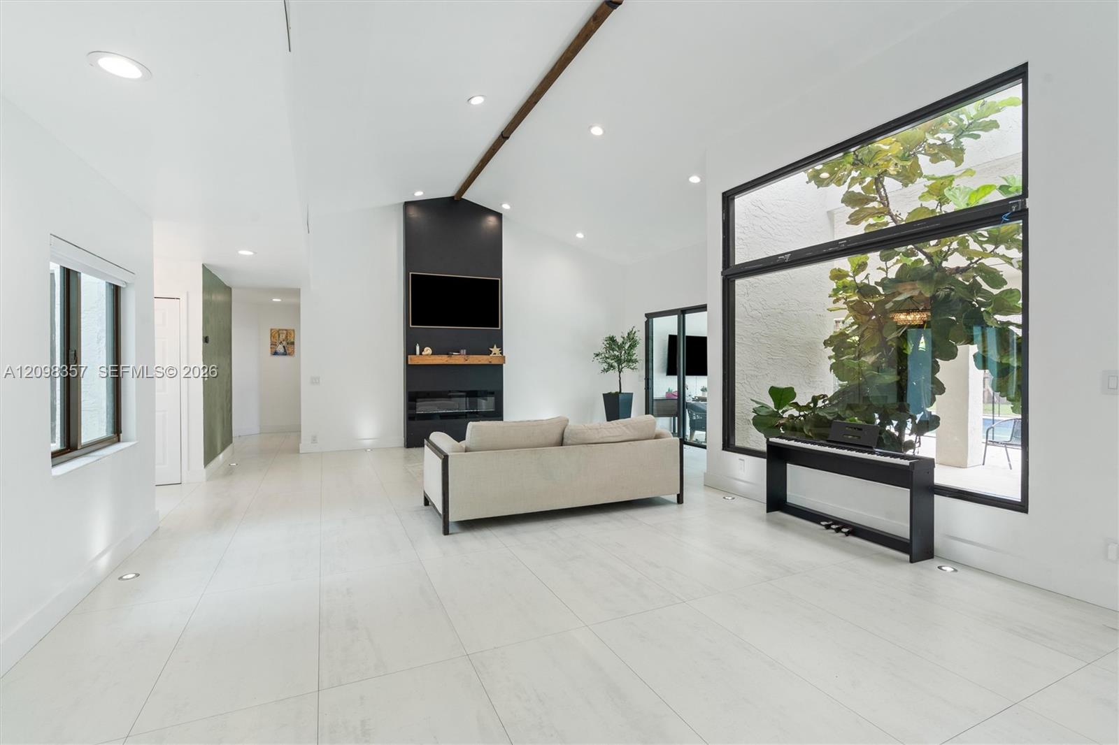 11020 NW 5th Ct