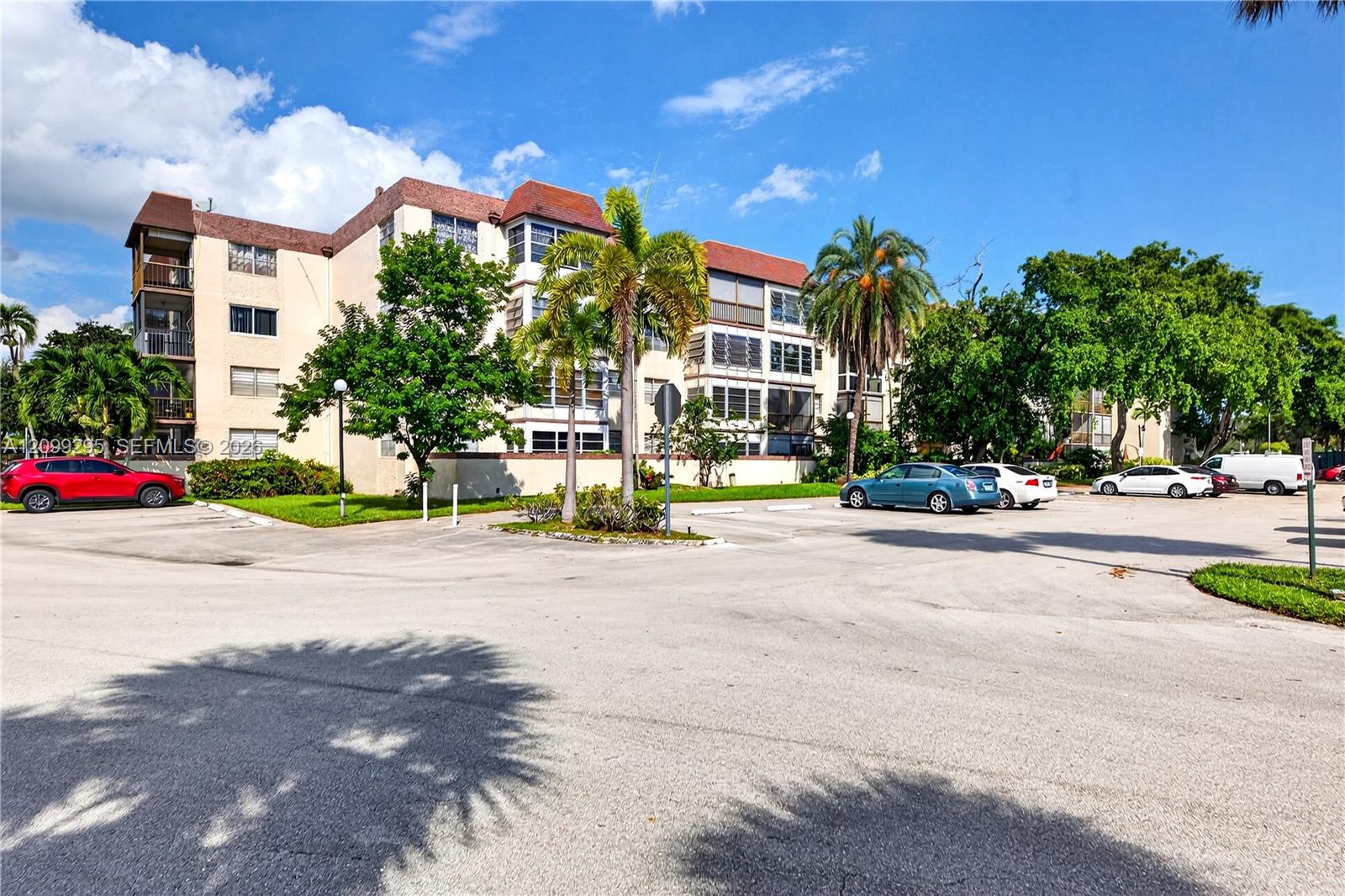 1681 NW 70th Ave # 309