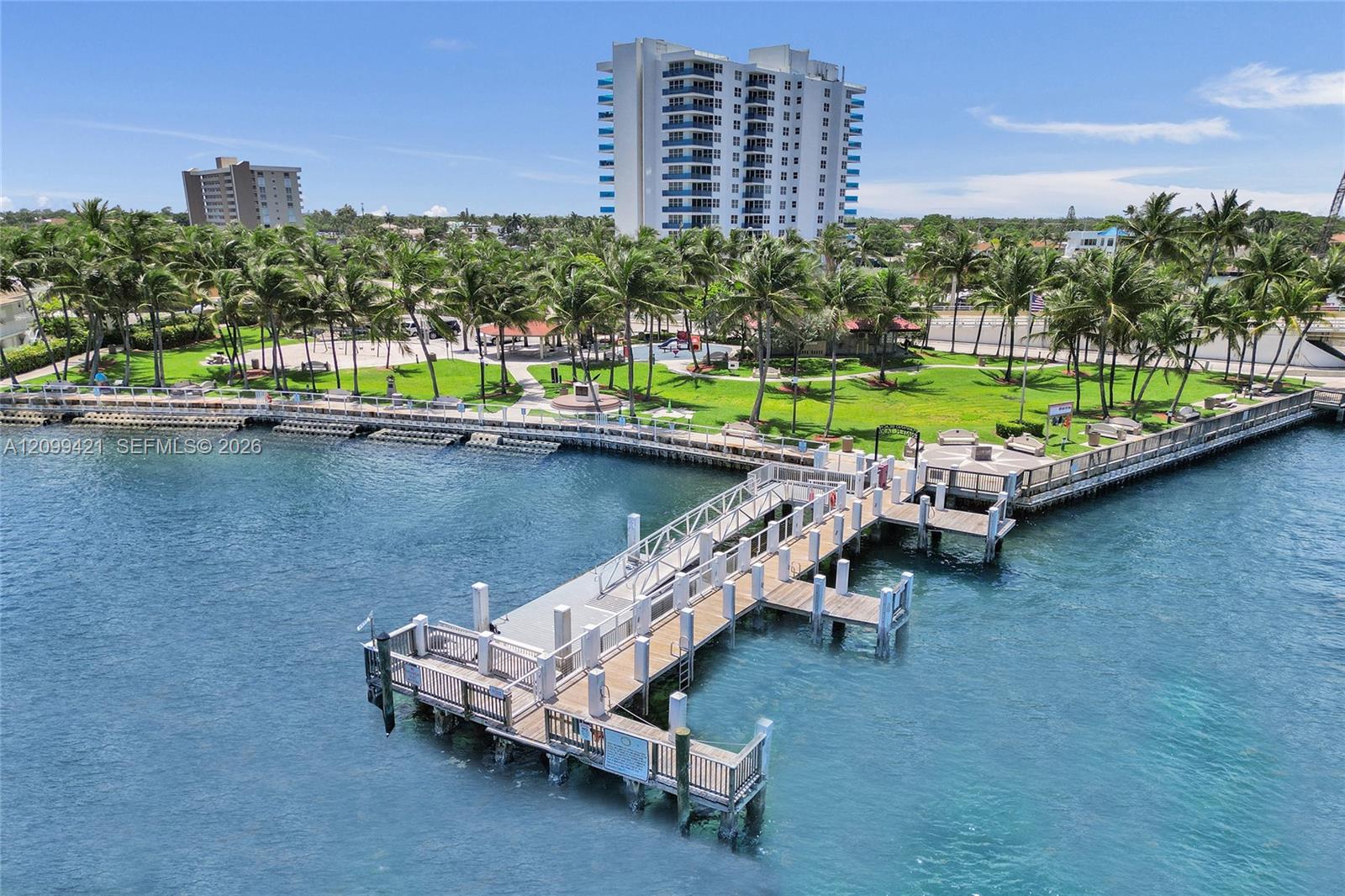2639 N Riverside Dr # 203