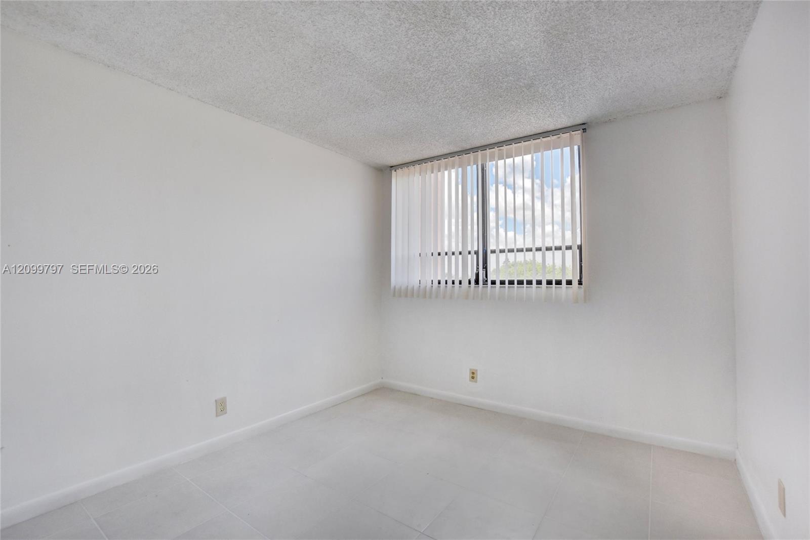 1750 N Congress Ave # 401