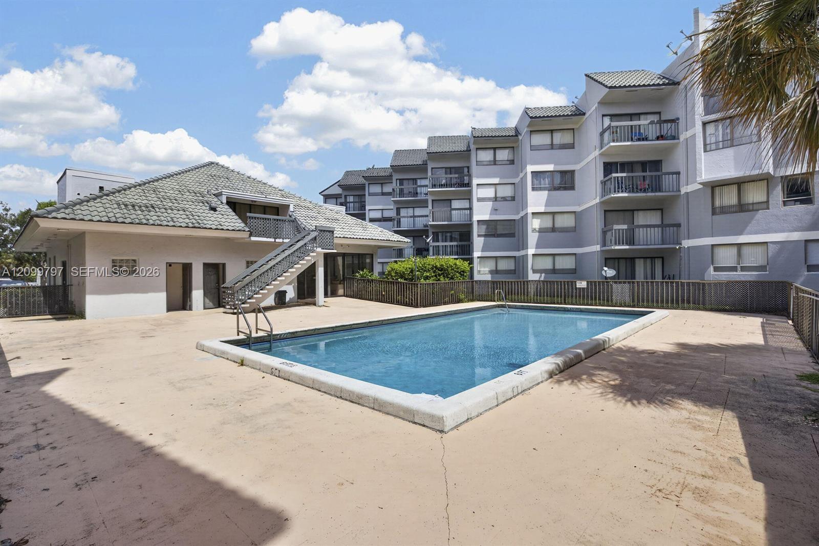 1750 N Congress Ave # 401