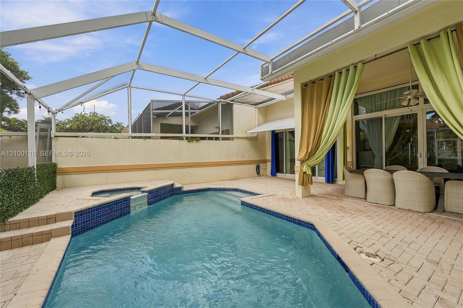 412 W Palm Aire Dr # 412