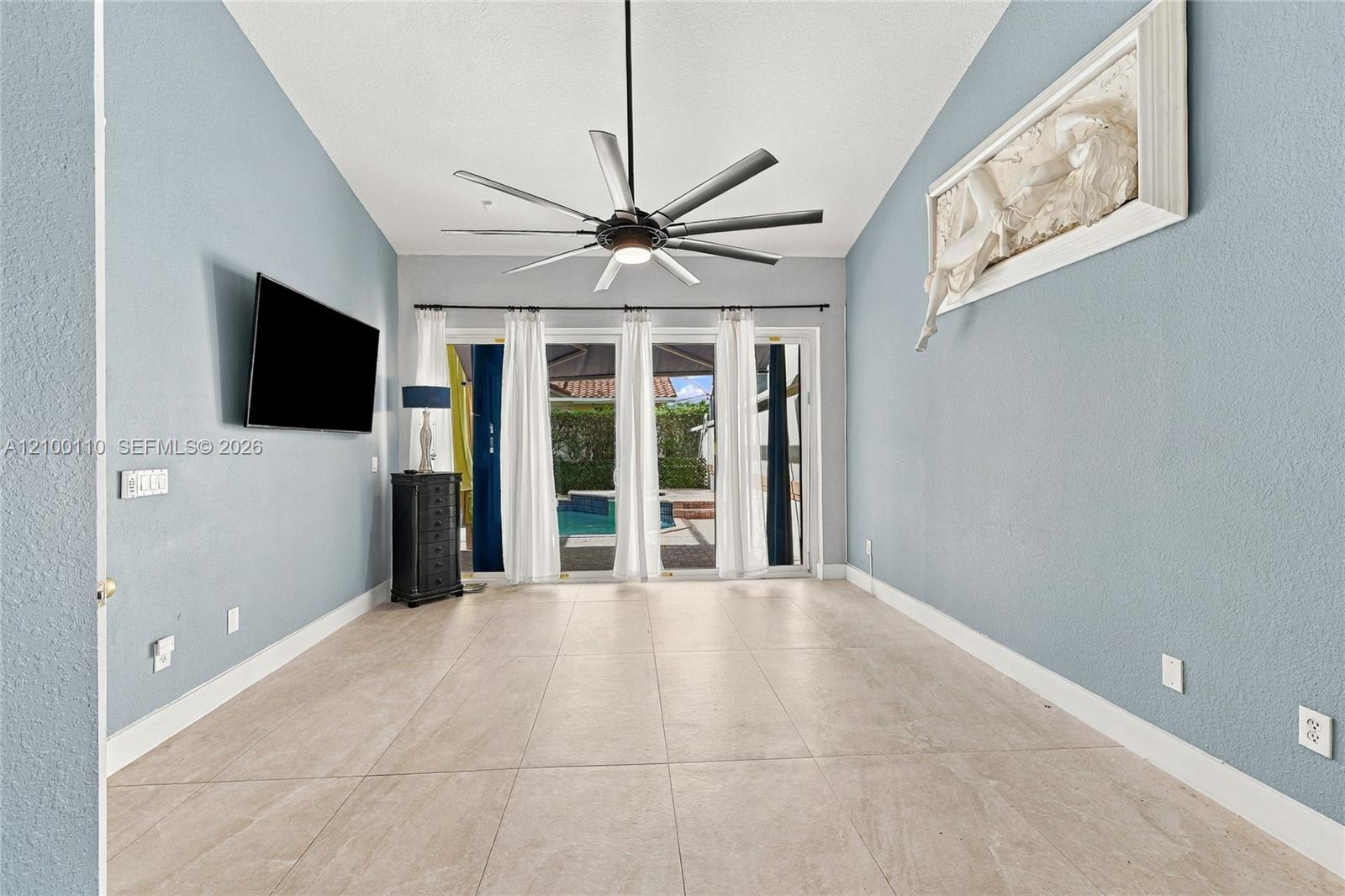 412 W Palm Aire Dr # 412