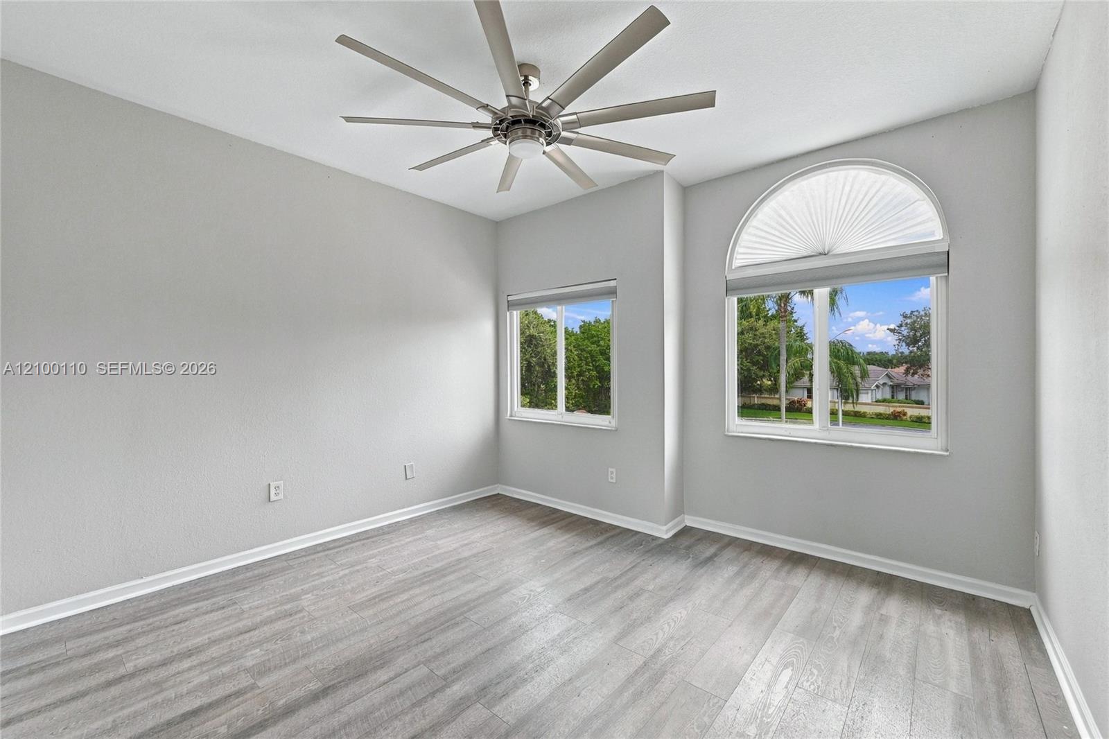 412 W Palm Aire Dr # 412