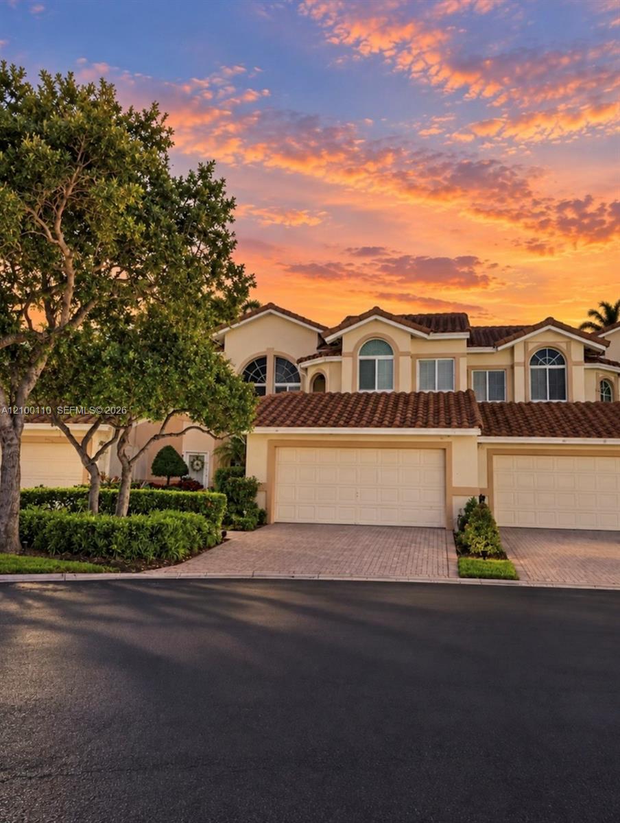 412 W Palm Aire Dr # 412