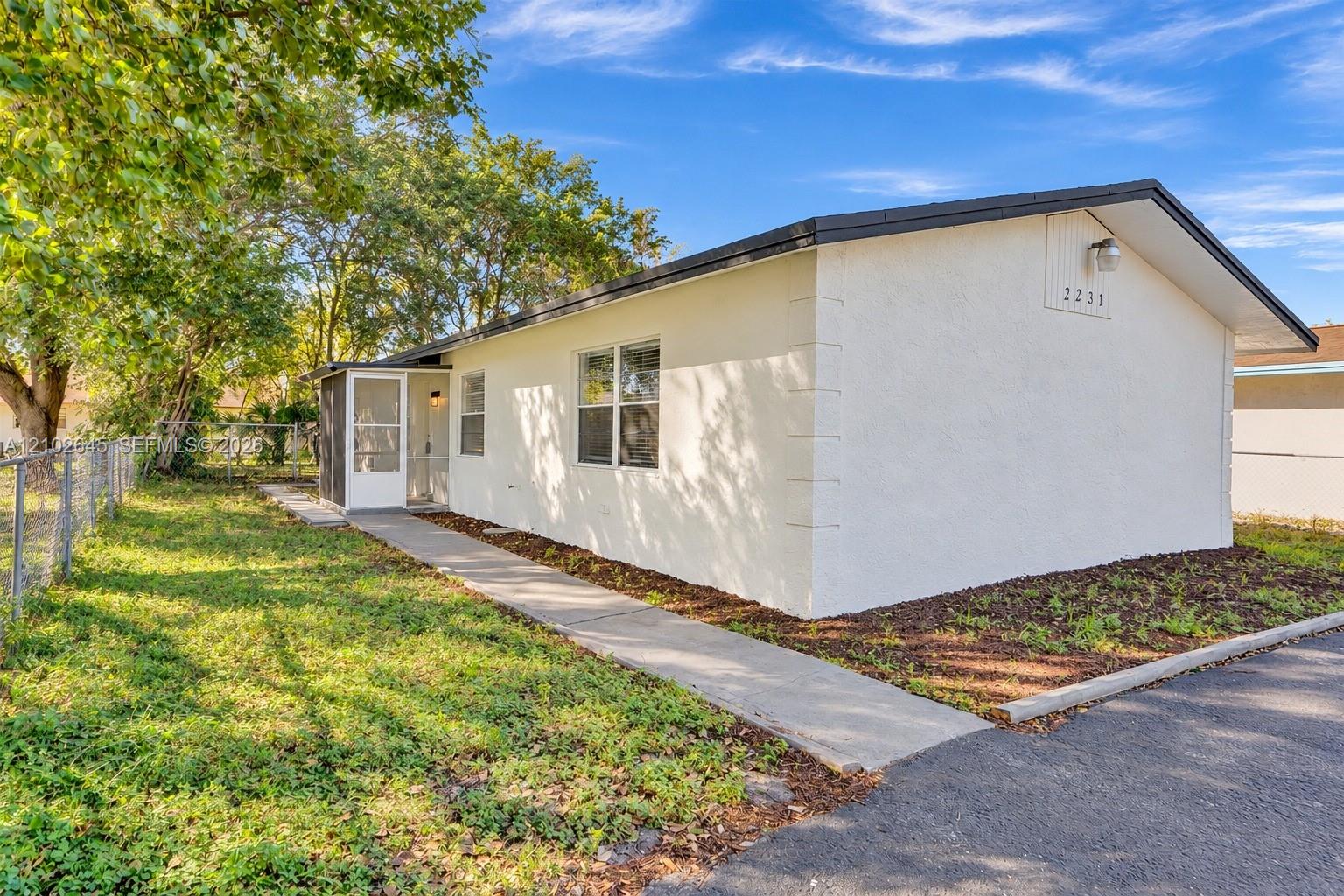 2231 NW 55th Ave