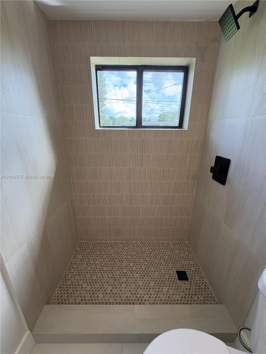 3260 NW 4th St