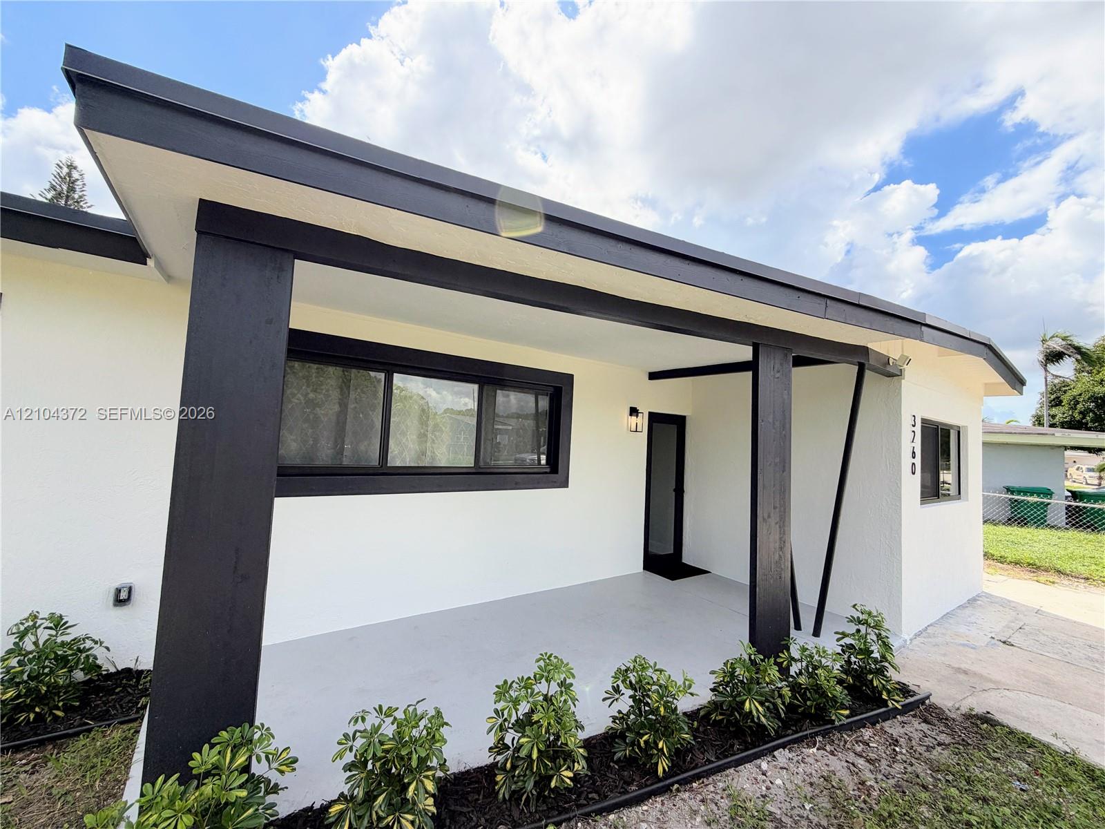 3260 NW 4th St