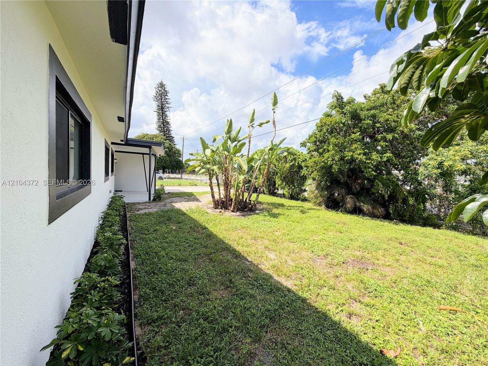 3260 NW 4th St