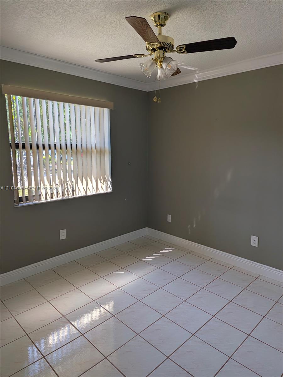 12601 SW 195th Ter