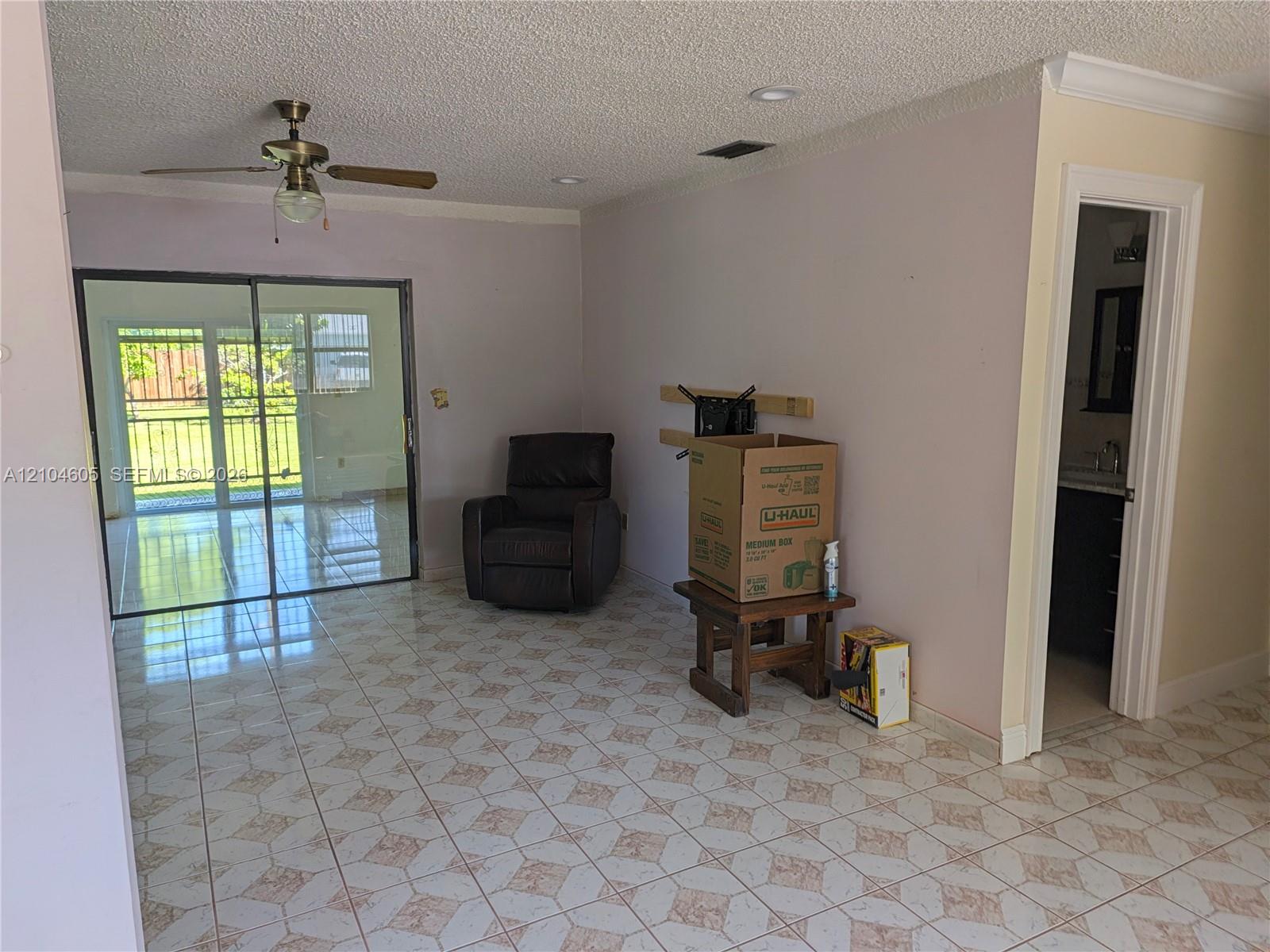 12601 SW 195th Ter