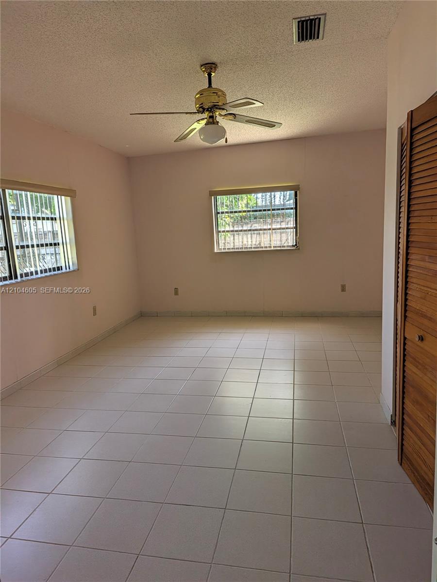 12601 SW 195th Ter