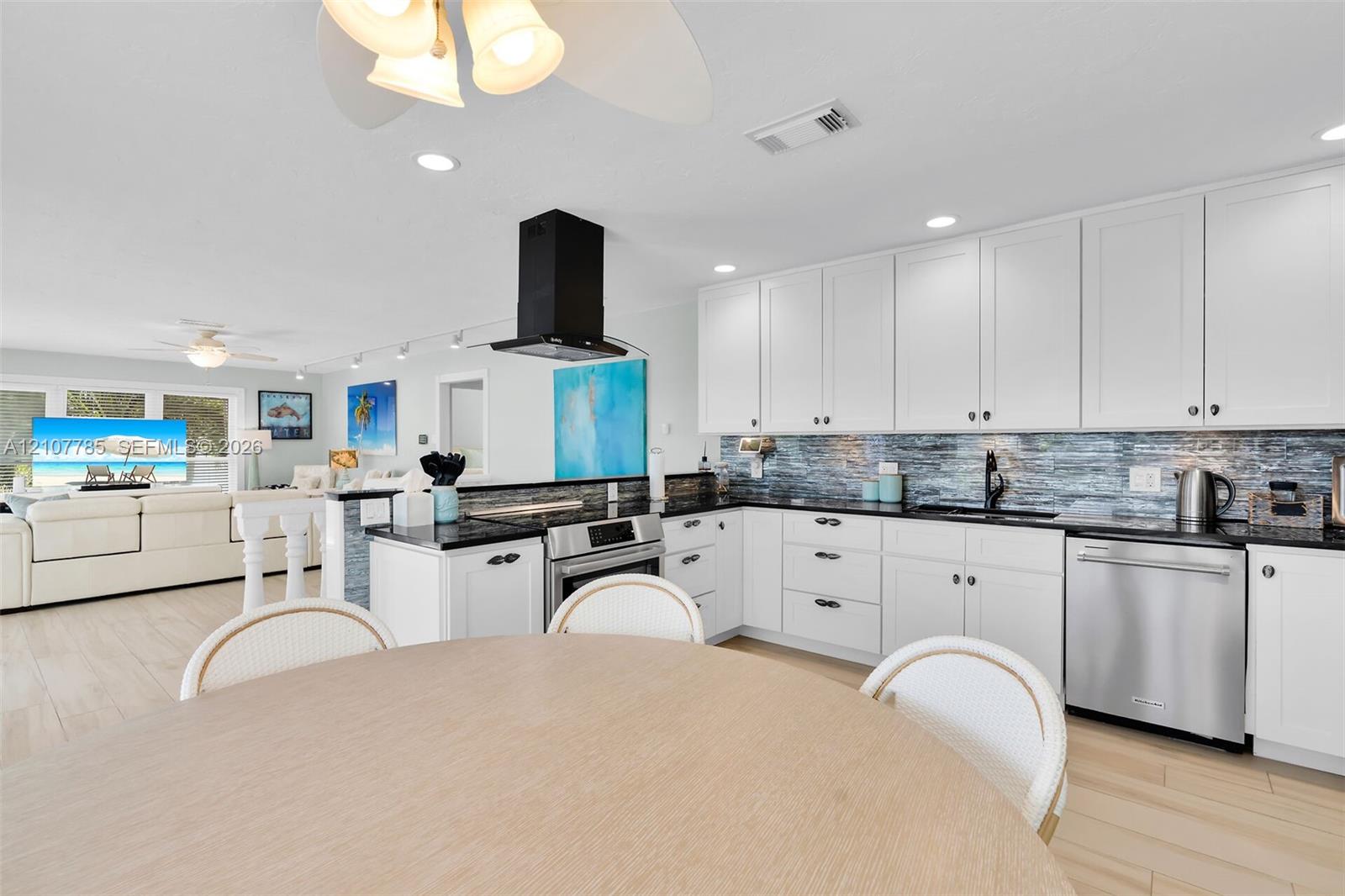 2110 Dolphin Dr.